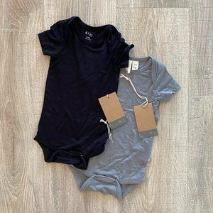 *NWT* Kyte Baby Short Sleeve Onesies - 3–6 Months - Chrome and Black